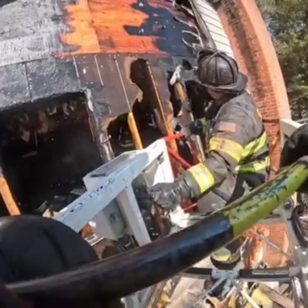 Image number 8 from Mercedes Textiles Instagram account