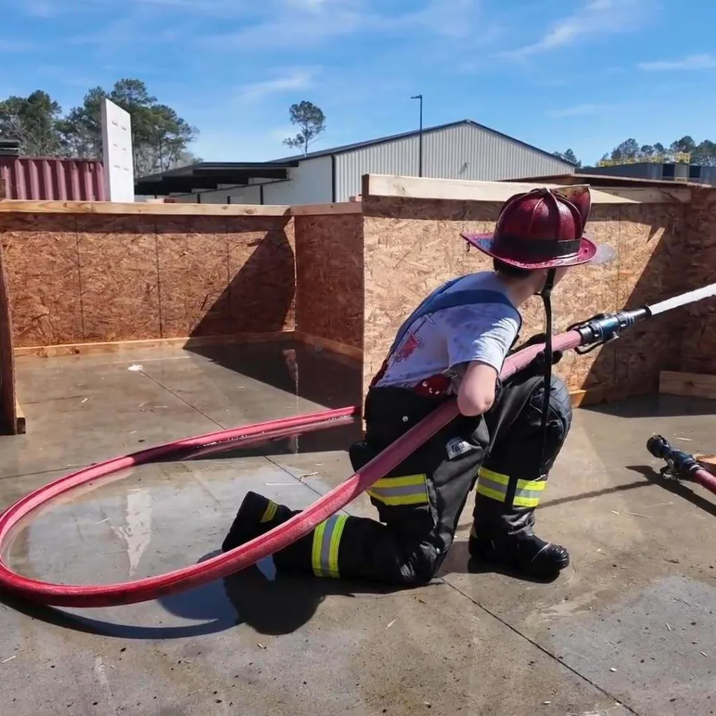 Image number 7 from Mercedes Textiles Instagram account